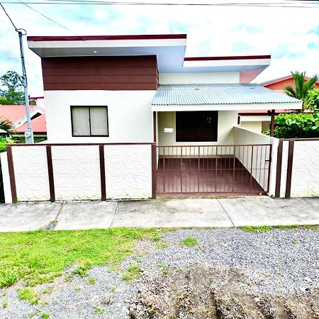 Oasis Arenal Villa Downtown Arenal Volcano View La Fortuna ภายนอก รูปภาพ