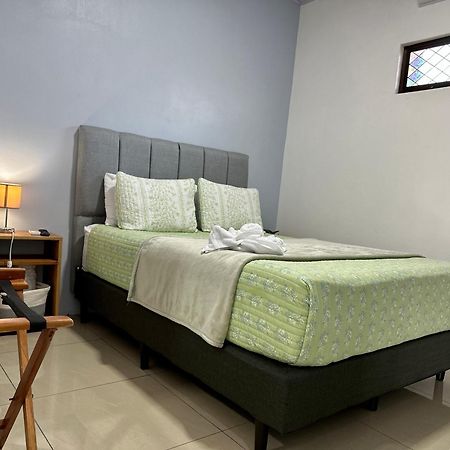 Oasis Arenal Villa Downtown Arenal Volcano View La Fortuna ภายนอก รูปภาพ