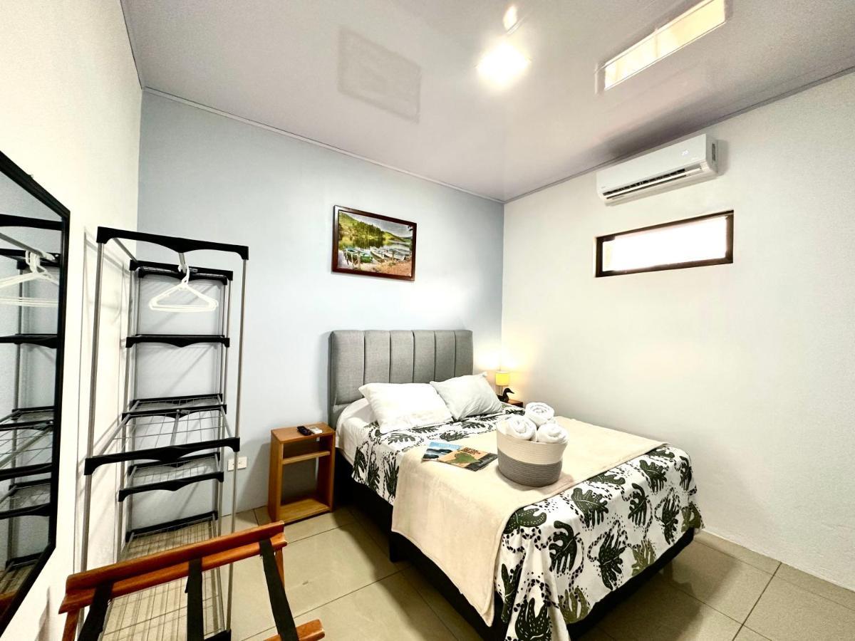 Oasis Arenal Villa Downtown Arenal Volcano View La Fortuna ภายนอก รูปภาพ
