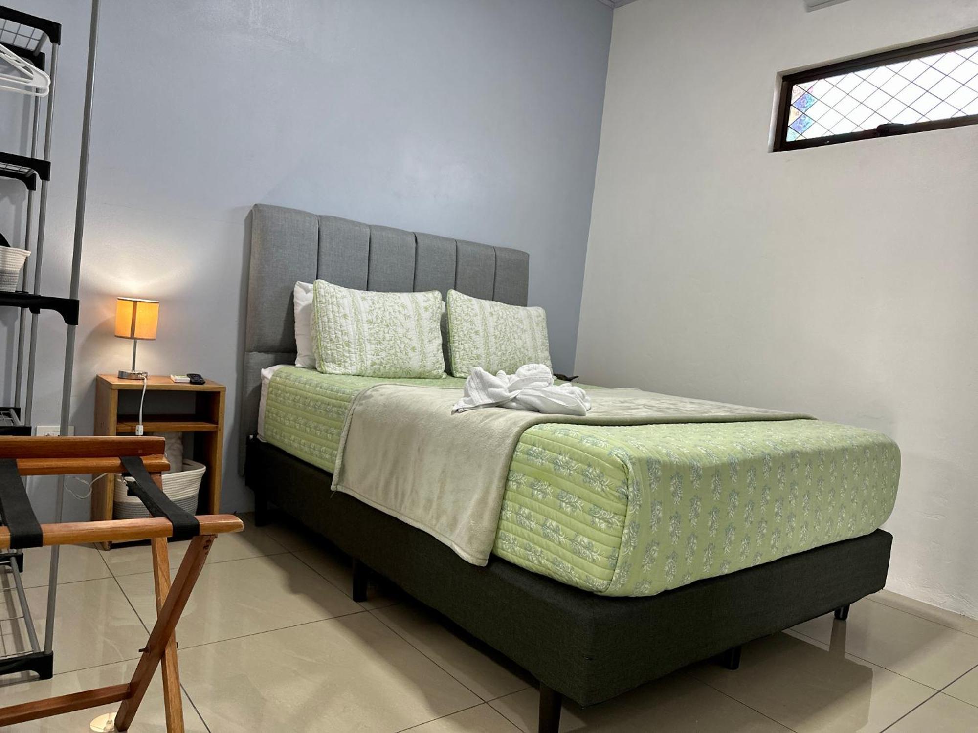 Oasis Arenal Villa Downtown Arenal Volcano View La Fortuna ภายนอก รูปภาพ